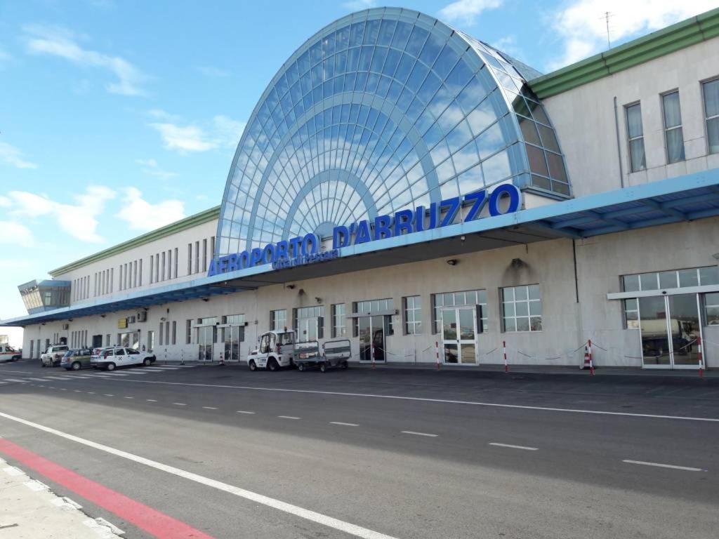 סן ג'יובאני טאטינו Homeaway Pescara Airport מראה חיצוני תמונה